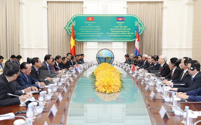 Vietnam, Cambodia tighten traditional friendship, multi-faceted cooperation