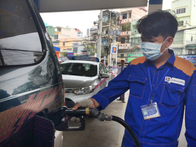 Short supply of Euro 4 fuel exacerbates pollution in Vietnam