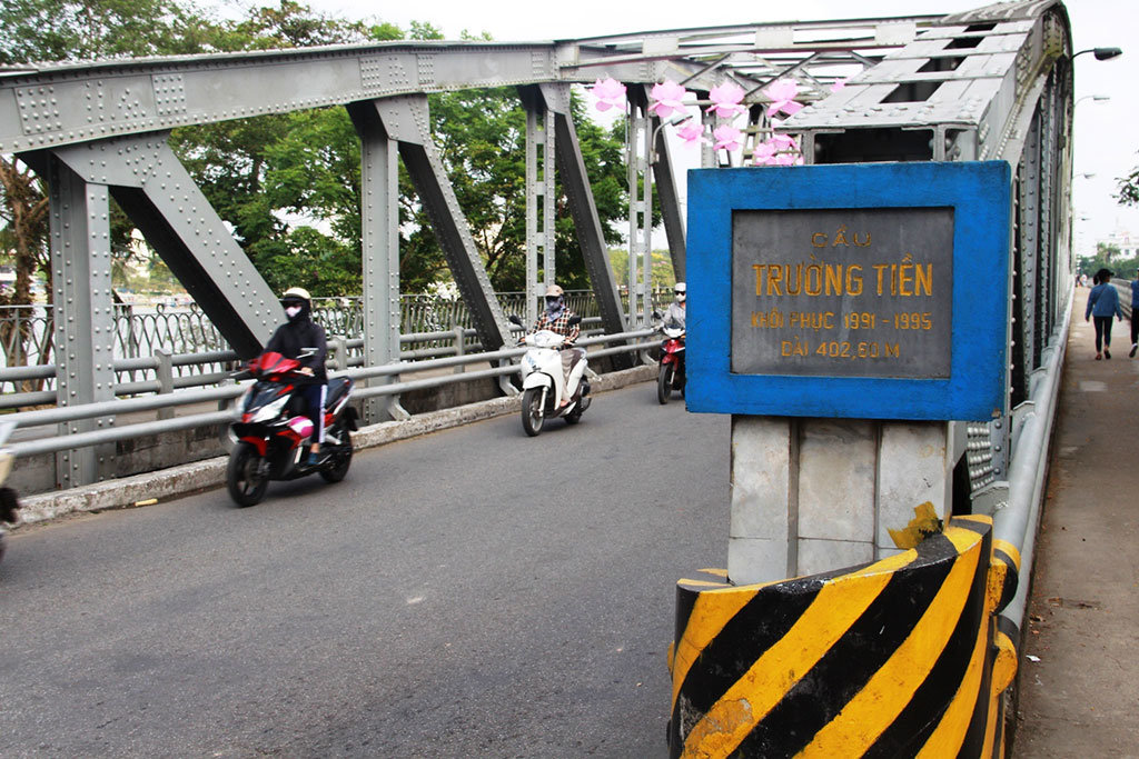 ​Scenic viewpoints to be added to Hue’s iconic bridge