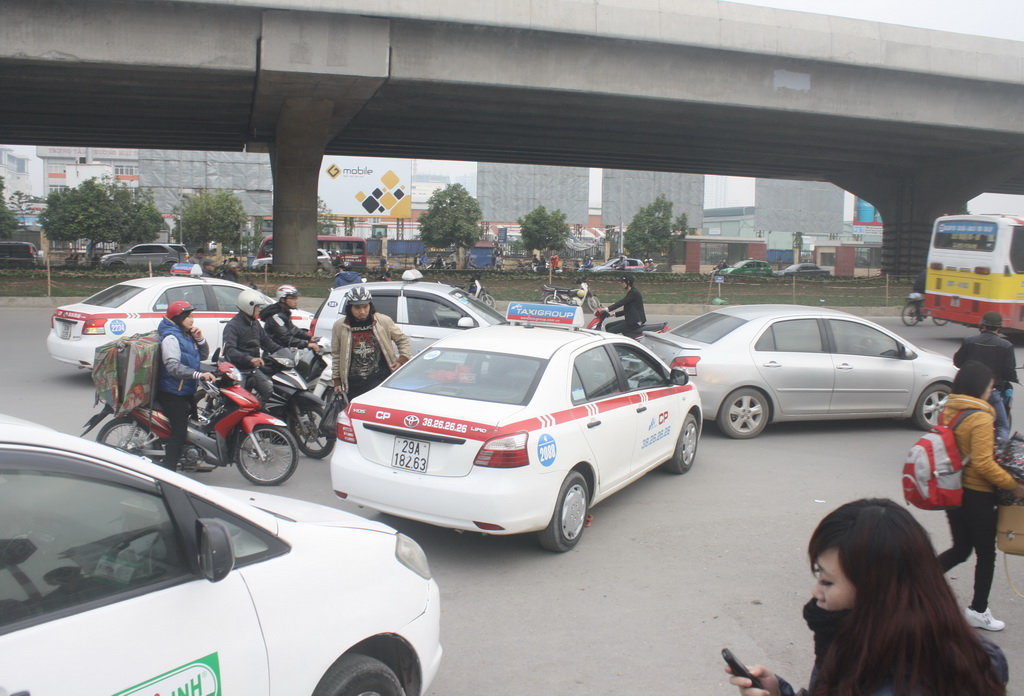 ​Hanoi taxis fear bankruptcy in light of proposed regulation
