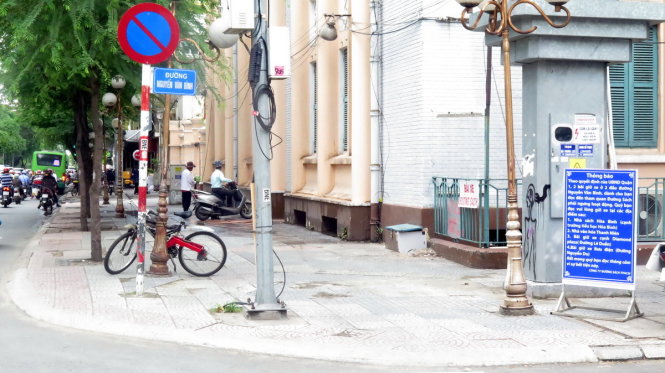 ​Saigon book street’s parking lots shut down by Doan Ngoc Hai campaign
