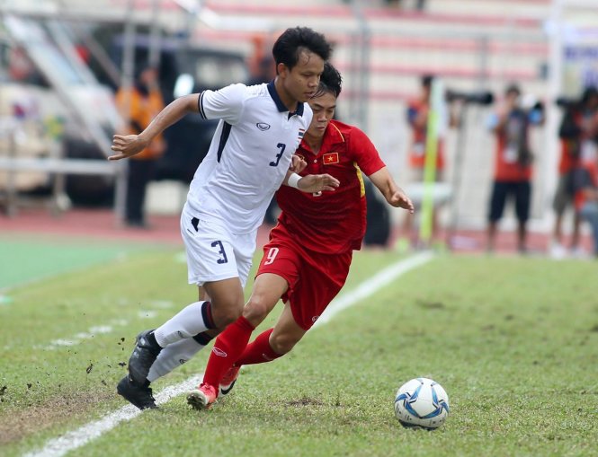 ​Vietnam eliminated from SEA Games football after Thailand defeat