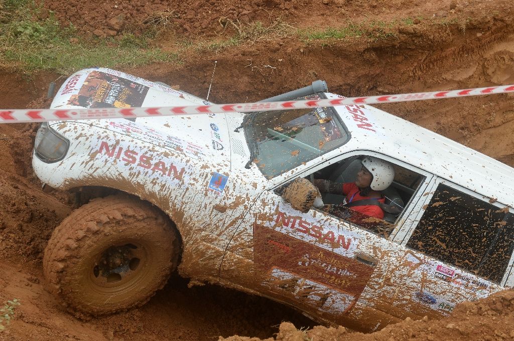 Mud and glory: Vietnam revs up for biggest off-road race