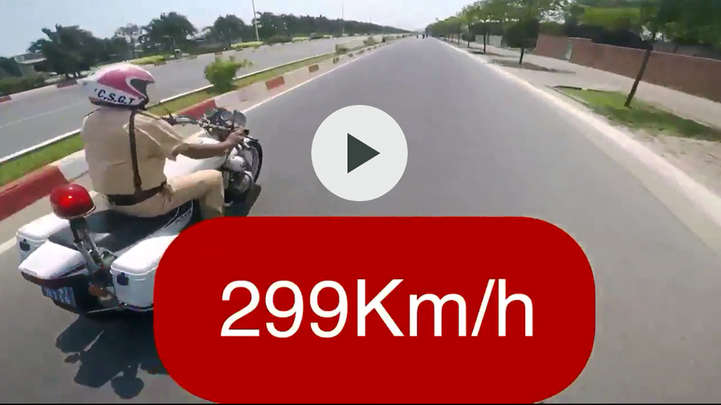 Vietnamese man films himself in high-speed police chase for Facebook likes