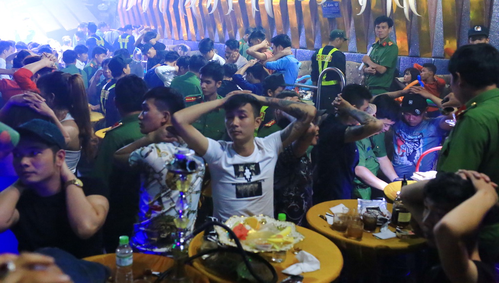 Police raid finds dozens of stoners in southern Vietnamese nightclub