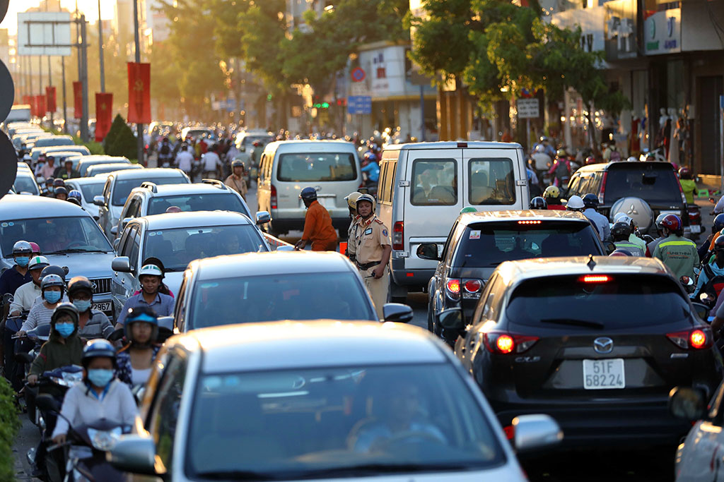 ​Traffic initiative backfires on first day of trial in Ho Chi Minh City
