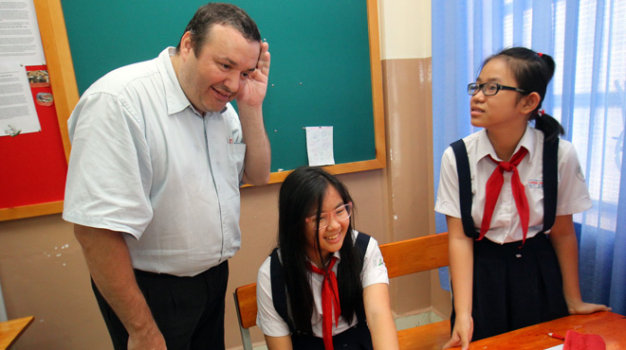 ​Phuc or Fuchsia? Should Vietnamese students have Western names in English classes?