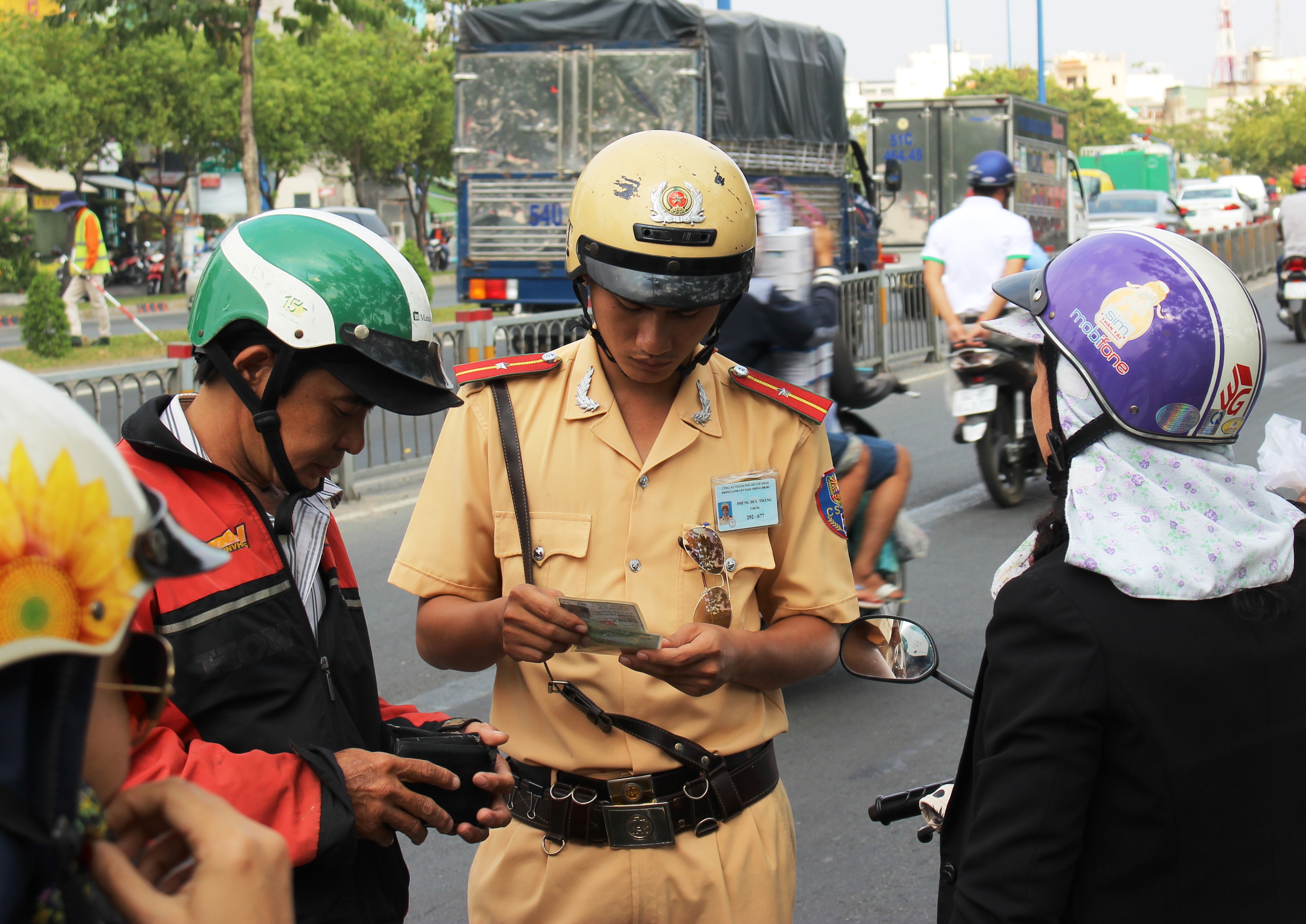 ​Filming traffic officers in Ho Chi Minh City. Would you dare?