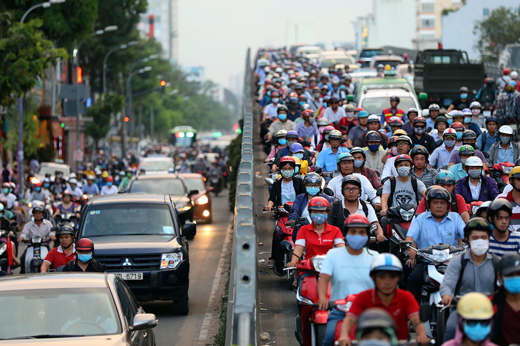 ​Ho Chi Minh City proposes plan to control motorbike exhaust in 2018