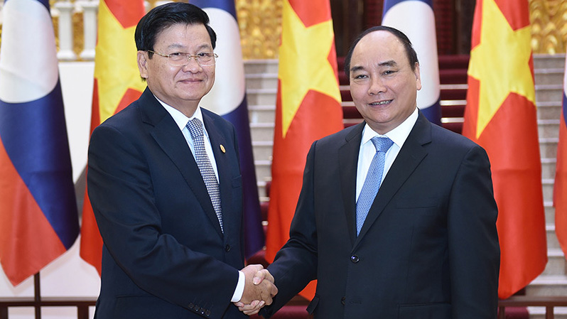 ​Vietnamese, Laotian premiers discuss bilateral cooperation in Hanoi