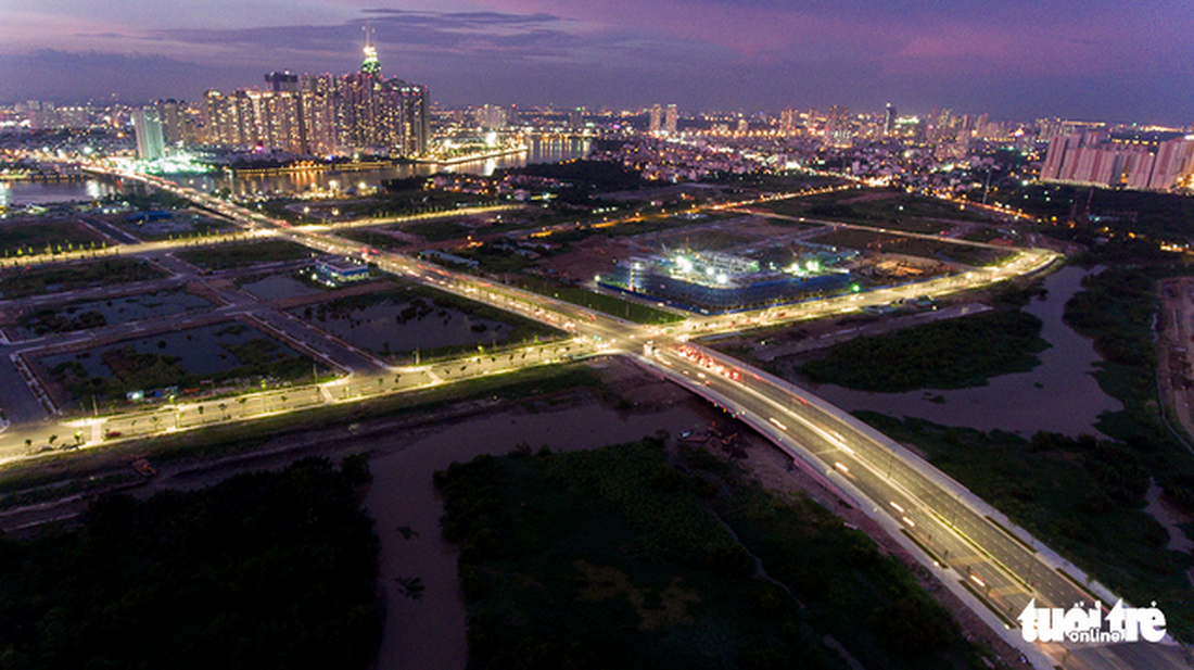 Newly opened roads by the river. Captured at the Thu Thiem New Urban Area in District 2.