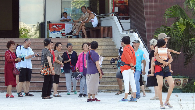 ​Unlicensed Chinese tour guides remain rampant in Da Nang