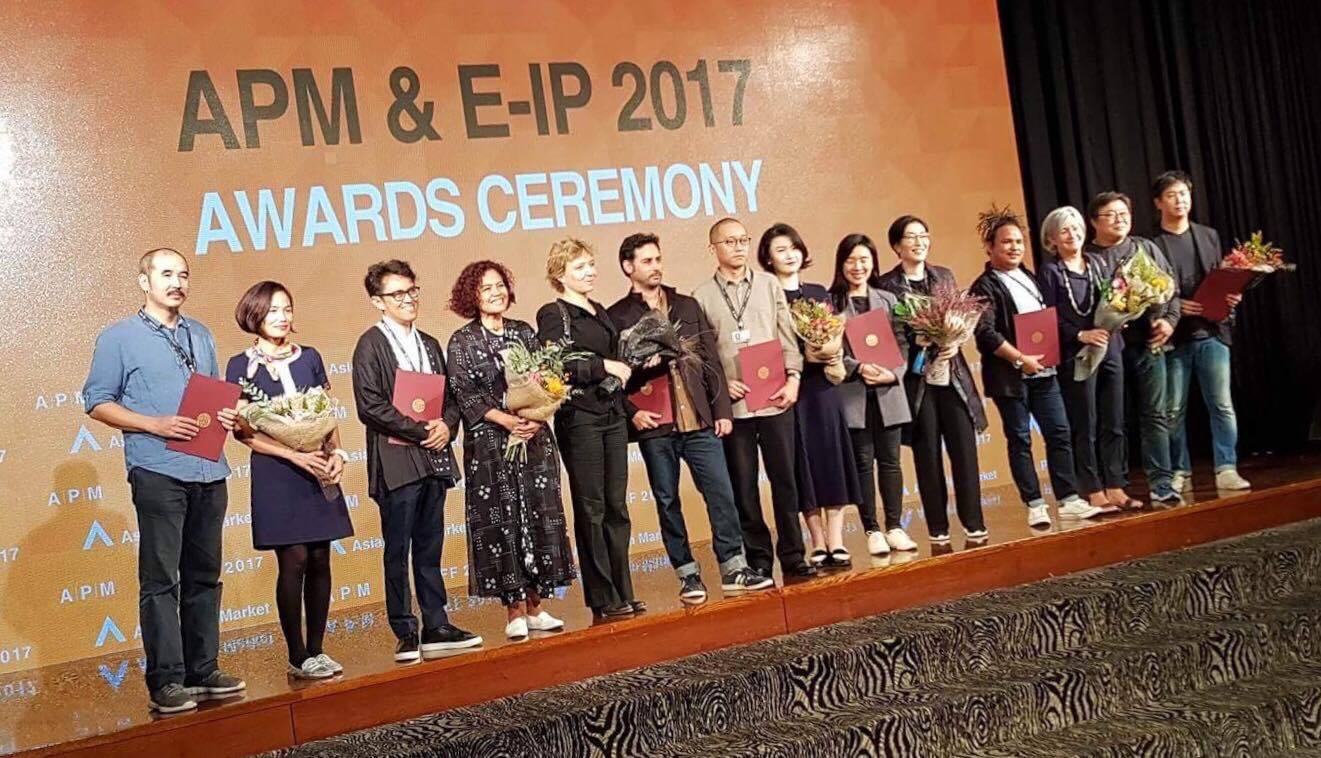 Vietnam s Glorious Ashes wins top award at global film market