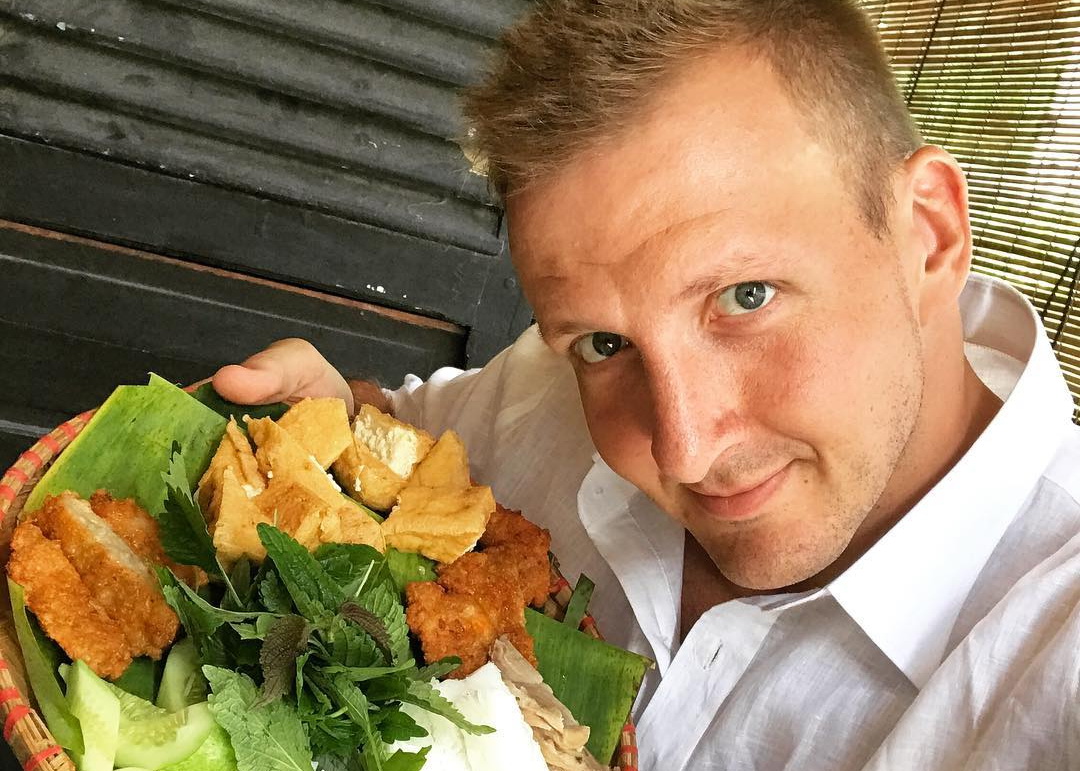 ​Would you dare eat ‘scary’ Vietnamese foods with Sonny Side?