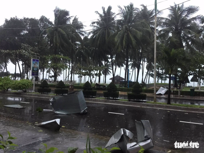 ​Powerful storm Damrey wreaks havoc in south-central Vietnam