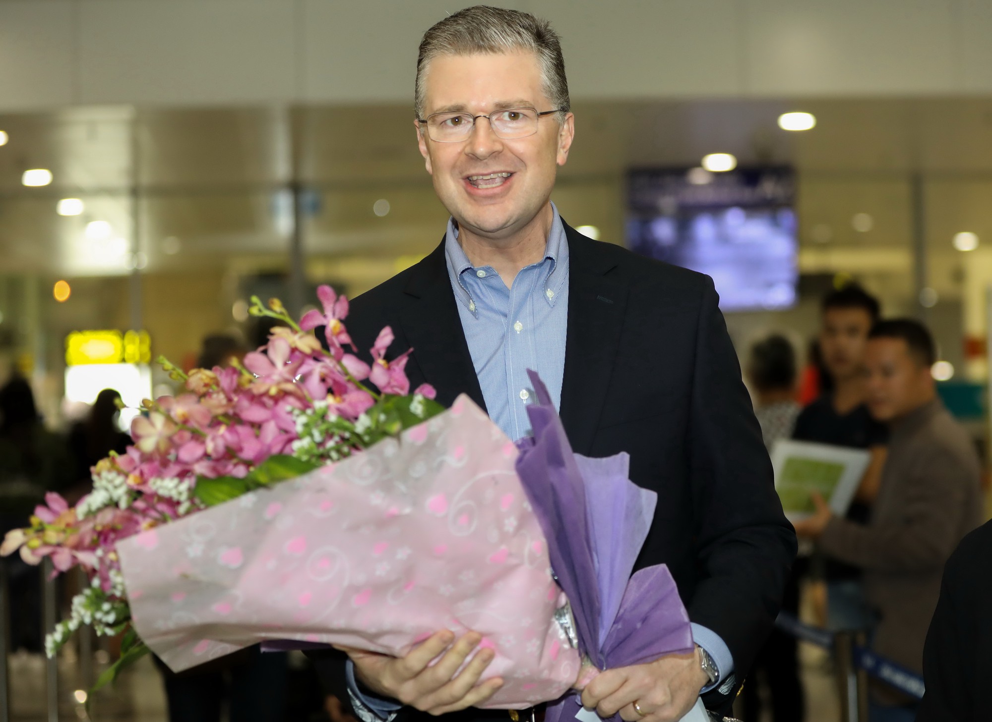 ​New US ambassador to Vietnam arrives in Hanoi, ready for appointment