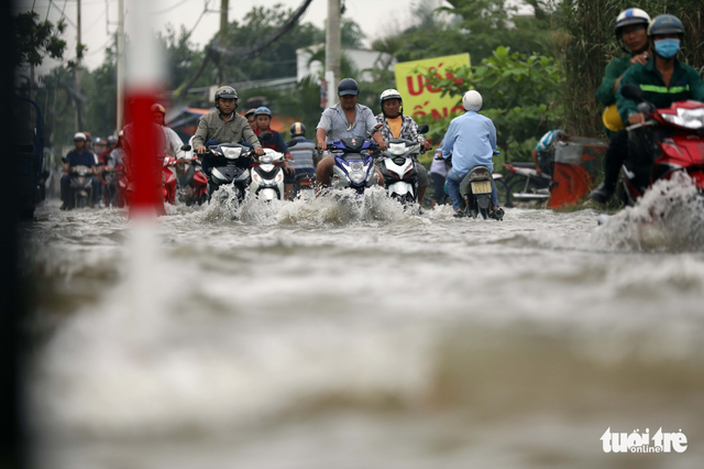 Flooding starts week in Ho Chi Minh City