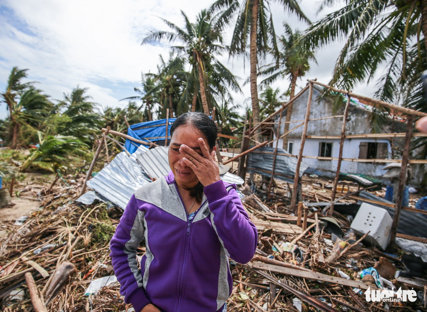 ​​Fishermen lose everything to Typhoon Damrey in south-central Vietnam
