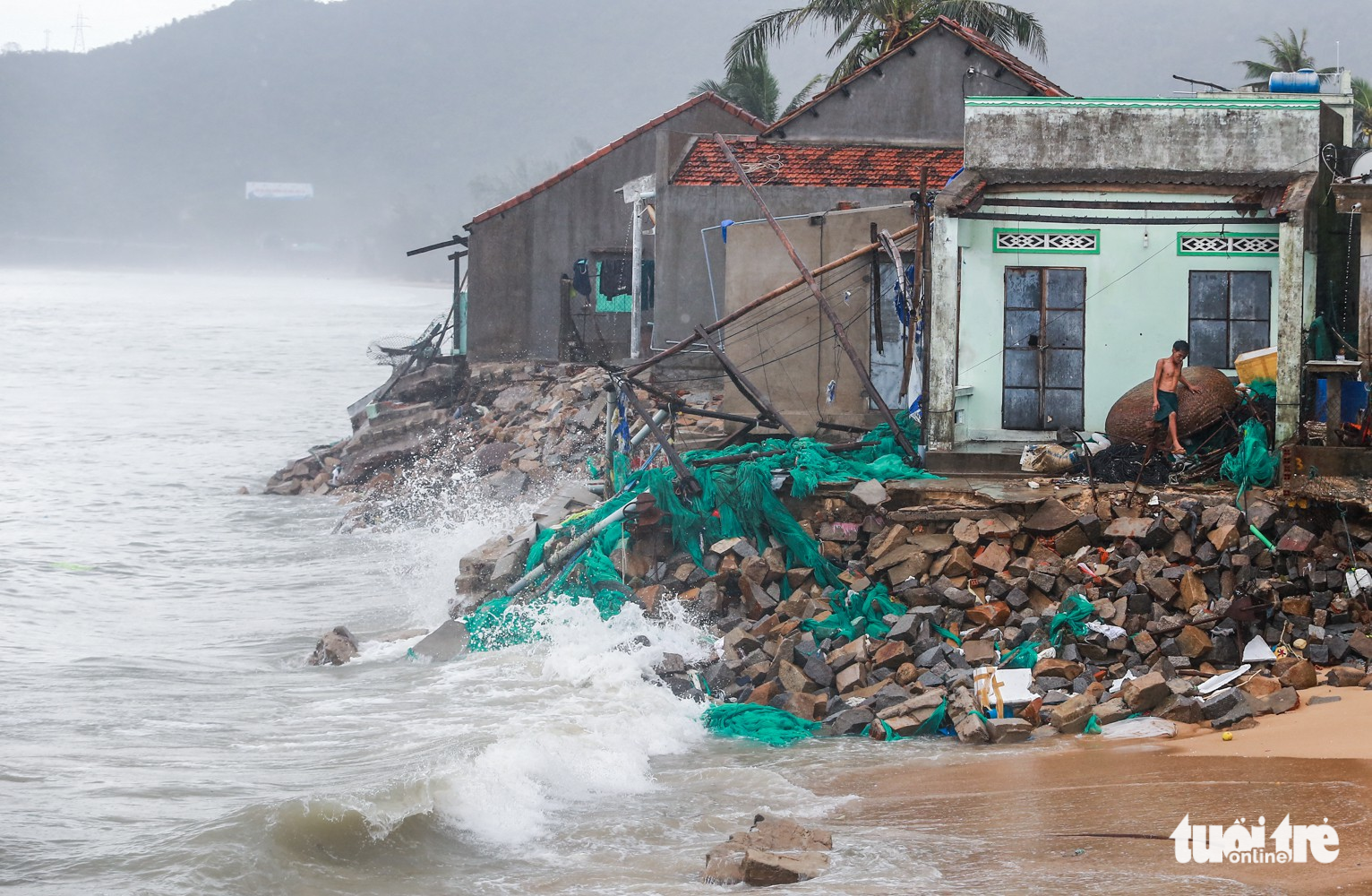 Houses along the coast of Van Ninh District are devastated.