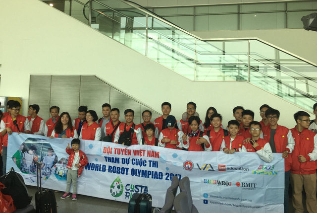 Student teams represent Vietnam at int’l robot competition