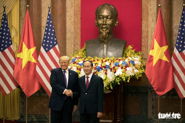 ​Trump in Hanoi offers to 'mediate' on East Vietnam Sea dispute