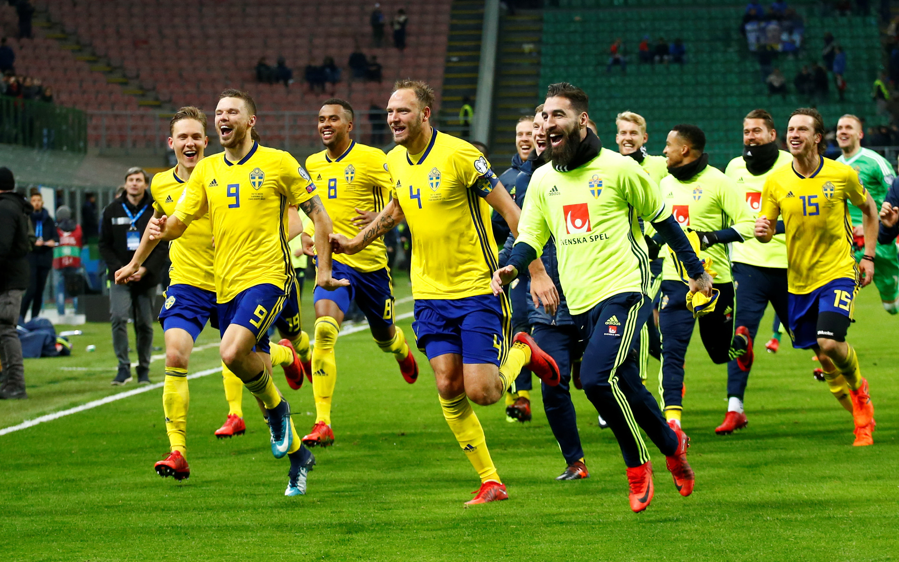 Soccer-Stunned Italy fail to reach World Cup as Sweden qualify