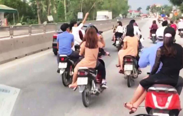 Vietnam fines reckless ‘wedding parade’ motorcyclists 