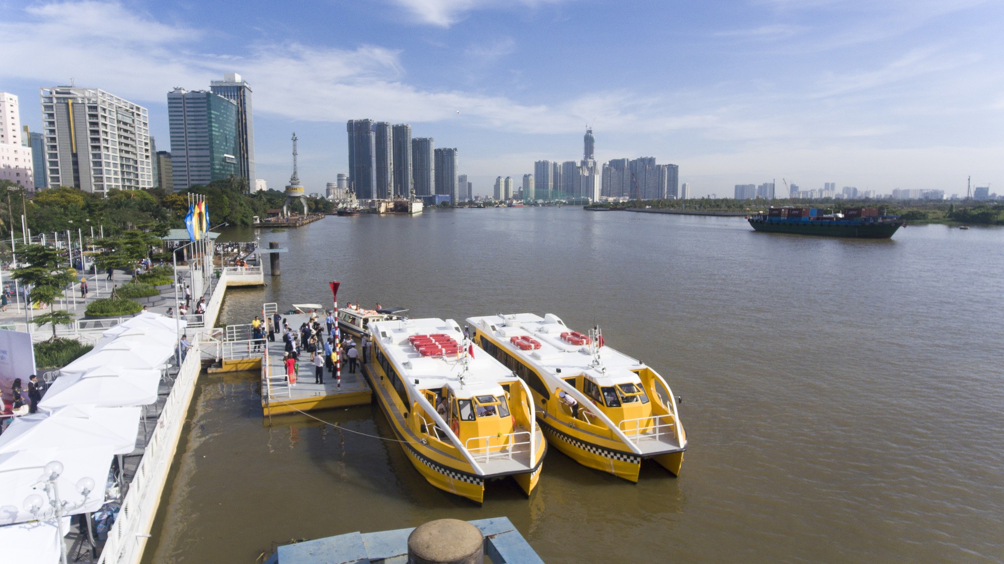 Two boats are ready for the operation of the river bus route No. 1 at Bach Dang Wharf in District 1, Ho Chi Minh City, on November 25, 2017. Photo: Tuoi Tre