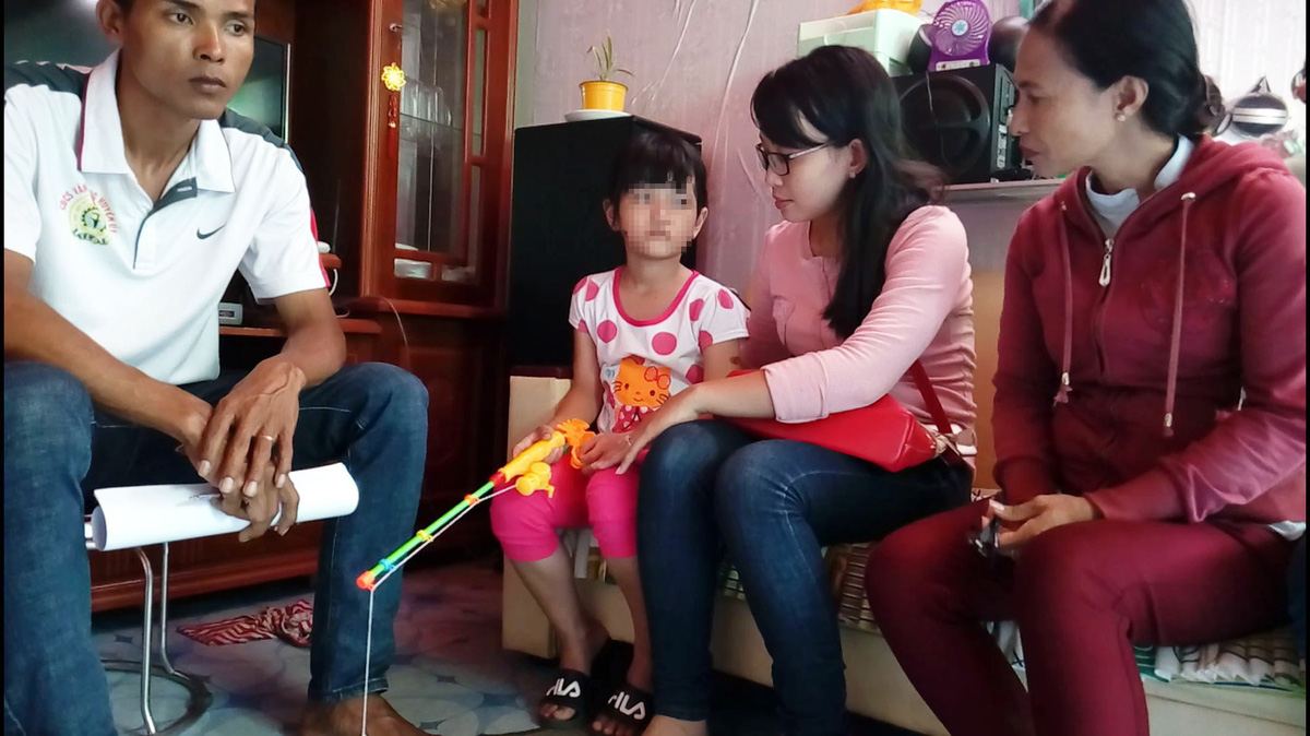 In Vietnam, father of alleged torture victim accuses teacher of lying about abuse 