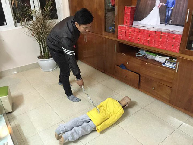 ​Hanoi man in custody after physically abusing 10-year-old son for over a year
