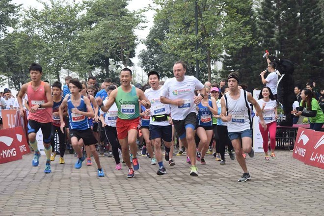 ​Nearly 800 run half-marathon to end bile bear farming in Vietnam