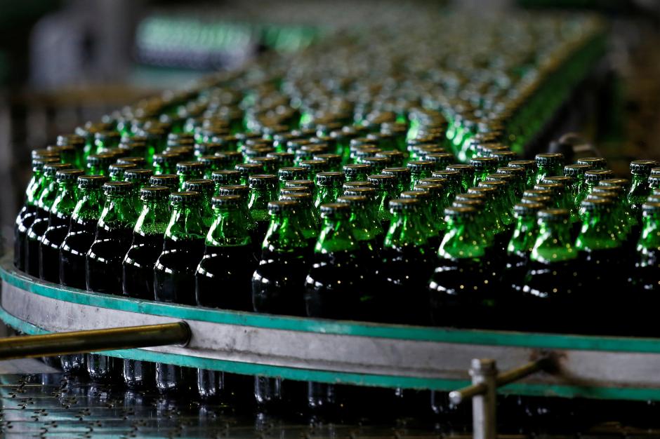 Global brewers line up bids for Vietnam's Sabeco sale: sources