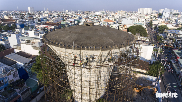 ​Pulling down Saigon’s water towers: an inevitable move