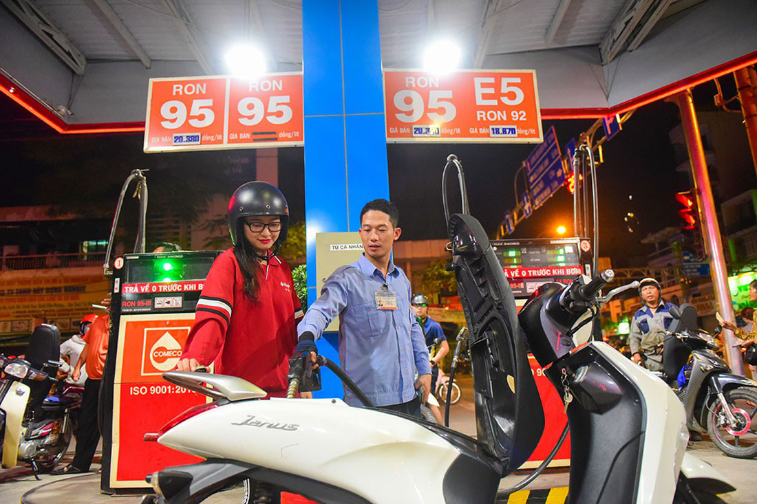 ​E5 biofuel gets lukewarm reception in Vietnam