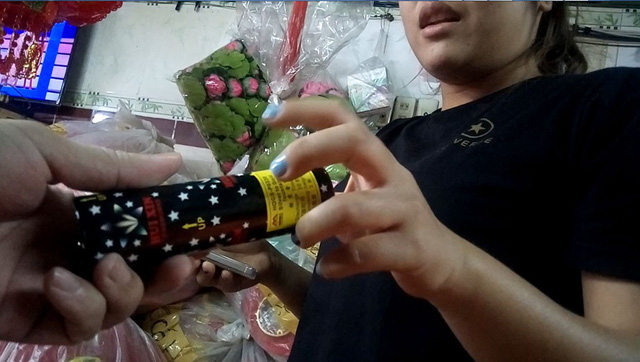 ​Illicit firecracker market heats up as Tet nears in Vietnam