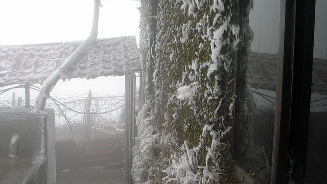 ​Temperatures plummet as cold spell sweeps through northern Vietnam