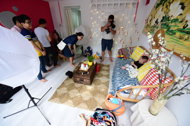 ​Ho Chi Minh City youth all the craze about miniature photo studios