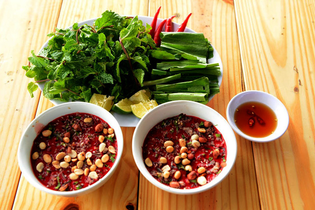 Raw blood soup can cost you your Tet: Vietnam ministry