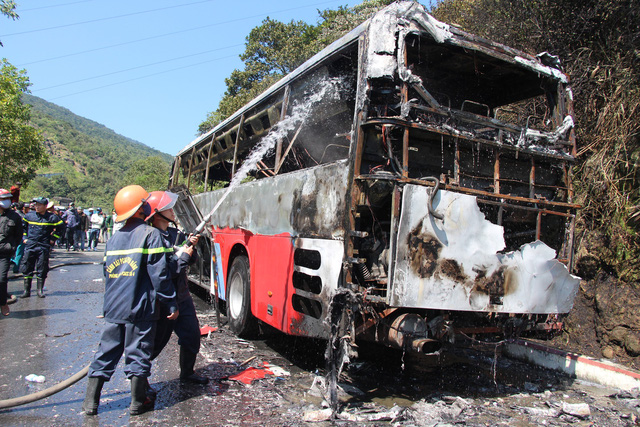 Passenger bus carrying 29 foreigners burns down in central Vietnam