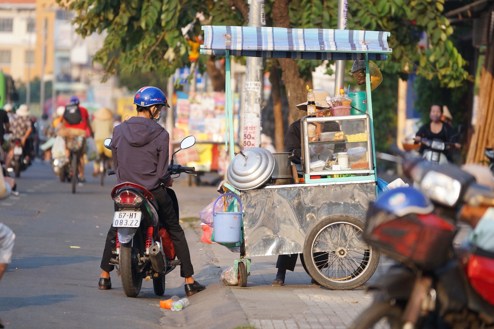 The Vietnamese breakfast: More often out than in