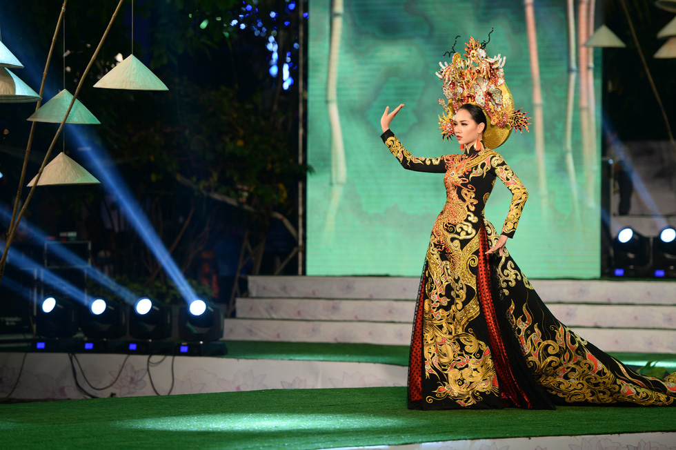 ​Ho Chi Minh City kicks off fifth Ao Dai Festival