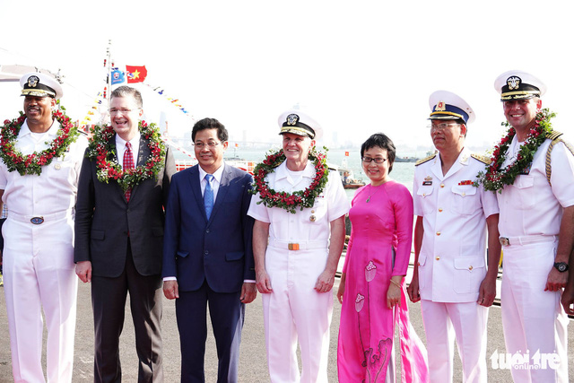 Aircraft carrier visit shows US support for strong, independent Vietnam: ambassador