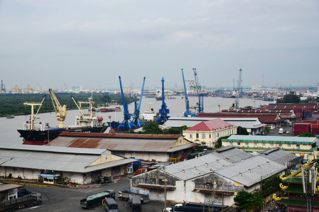 ​Ports along Saigon River to be relocated