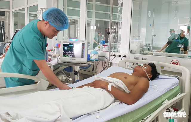 Three dead after drinking root-infused alcohol in Vietnam