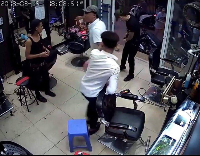 Men nabbed in shooting of barbershop owner over love affair in Vietnam 
