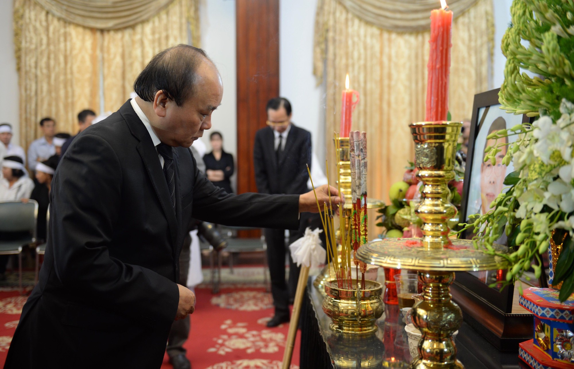 ​Vietnamese leaders, people attend state funeral of late premier Phan Van Khai