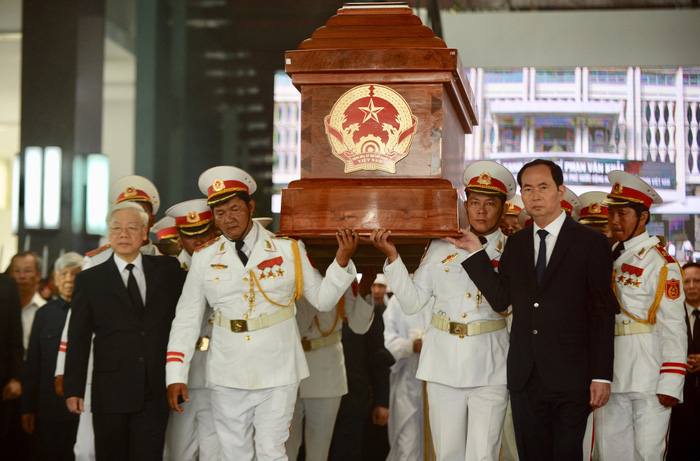 ​Thousands say farewell to late Vietnamese premier Phan Van Khai