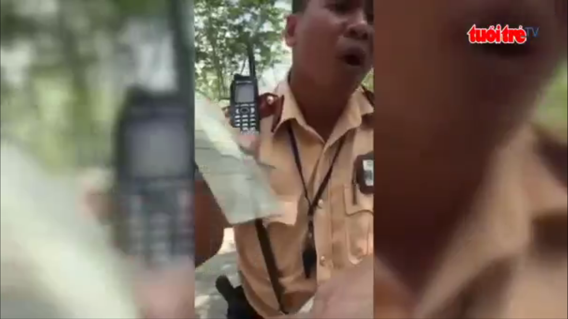 Officer scolded for telling driver int’l driving permit ‘not valid’ in Vietnam
