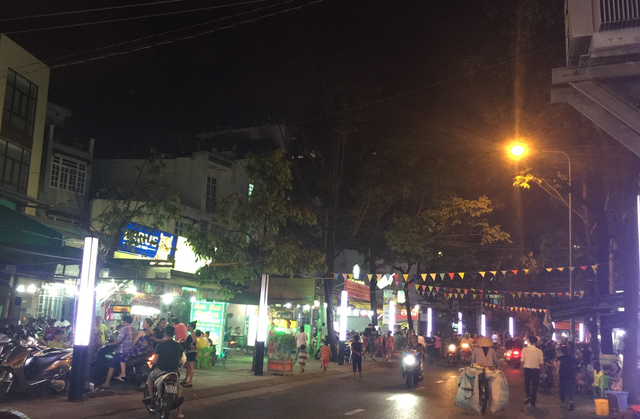 Saigon ‘snail street’ turned into official food street