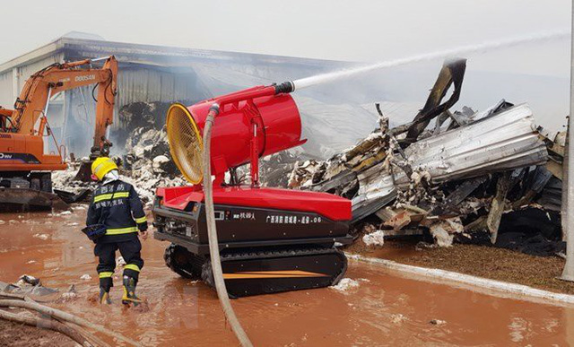 ​China helps put out big factory fire in northern Vietnamese province